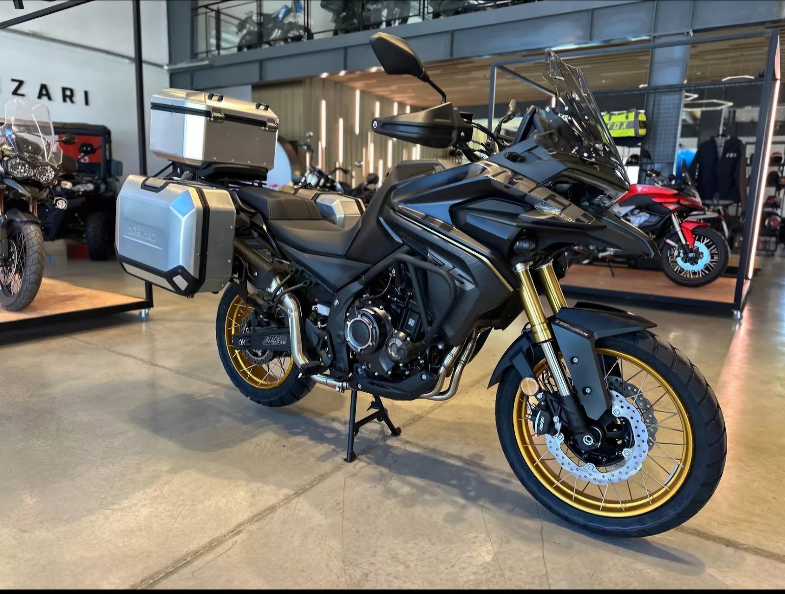 Voge 525 DSX Black